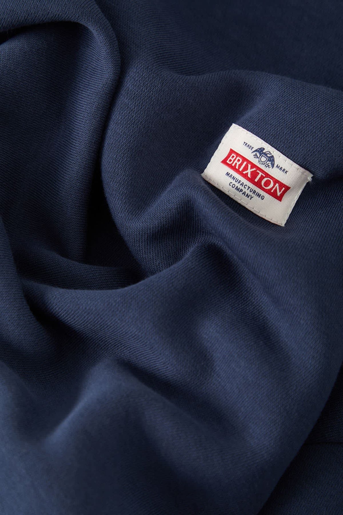 Brixton Trademark Hoodie - Washed Navy – woven label close-up