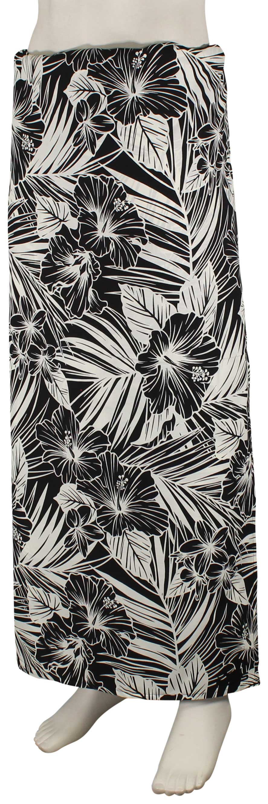 Aces Men's Lavalava - Black Floral, front view