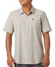 O'Neill UPF Slub Relaxed Short Sleeve Woven Men's Button Down Shirt - Light Khaki