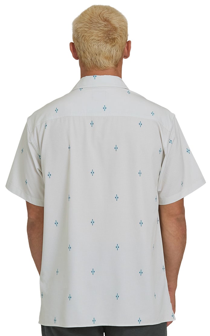 Billabong A/Div Surftrek Performance Men's Short Sleeve Button Down Shirt - Oatmeal – back view
