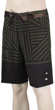 Quiksilver Surfsilk Hawaii Flag 20" Boardshorts - Black / Camo