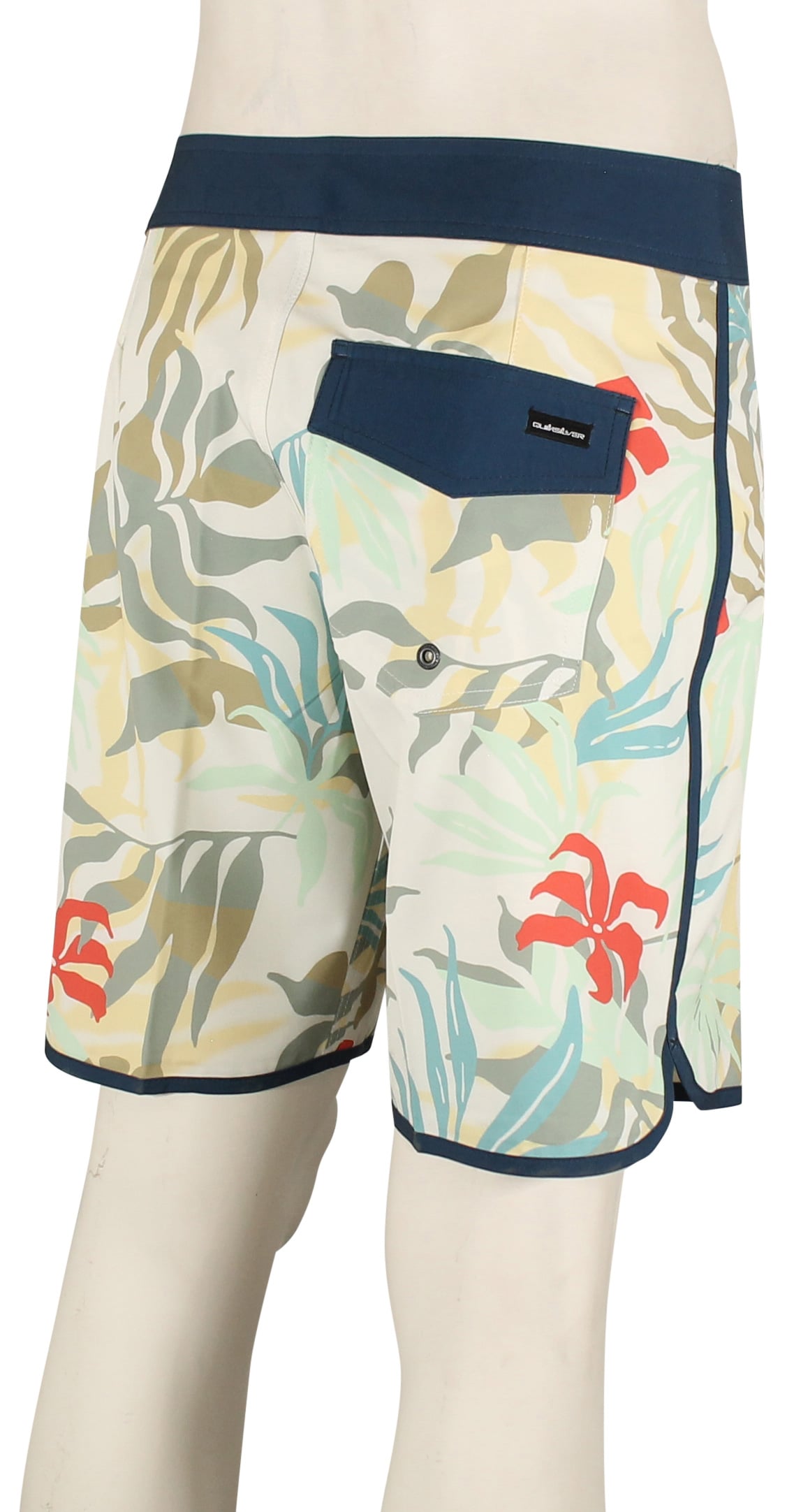 Quiksilver Surfsilk Scallop 19" Boardshorts - Off White – back view